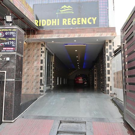 Hotel Riddhi Regency 러크나우 외부 사진