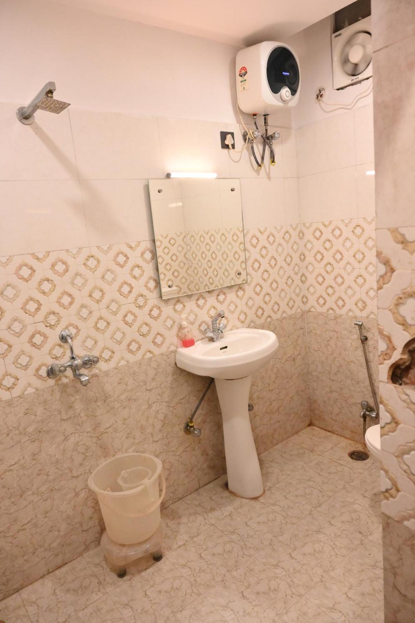 Hotel Riddhi Regency 러크나우 외부 사진