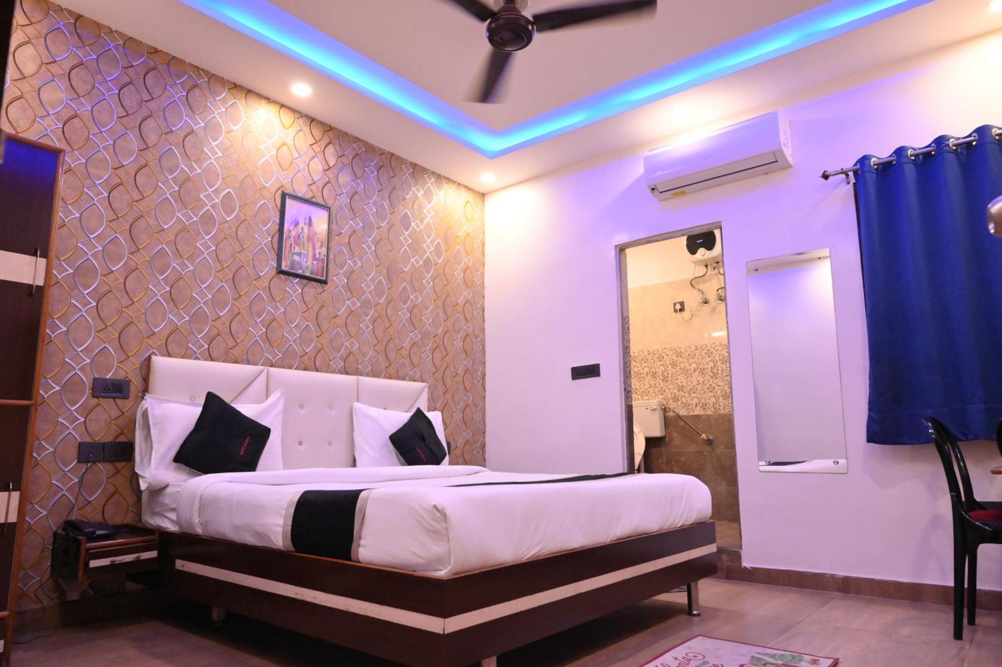 Hotel Riddhi Regency 러크나우 외부 사진