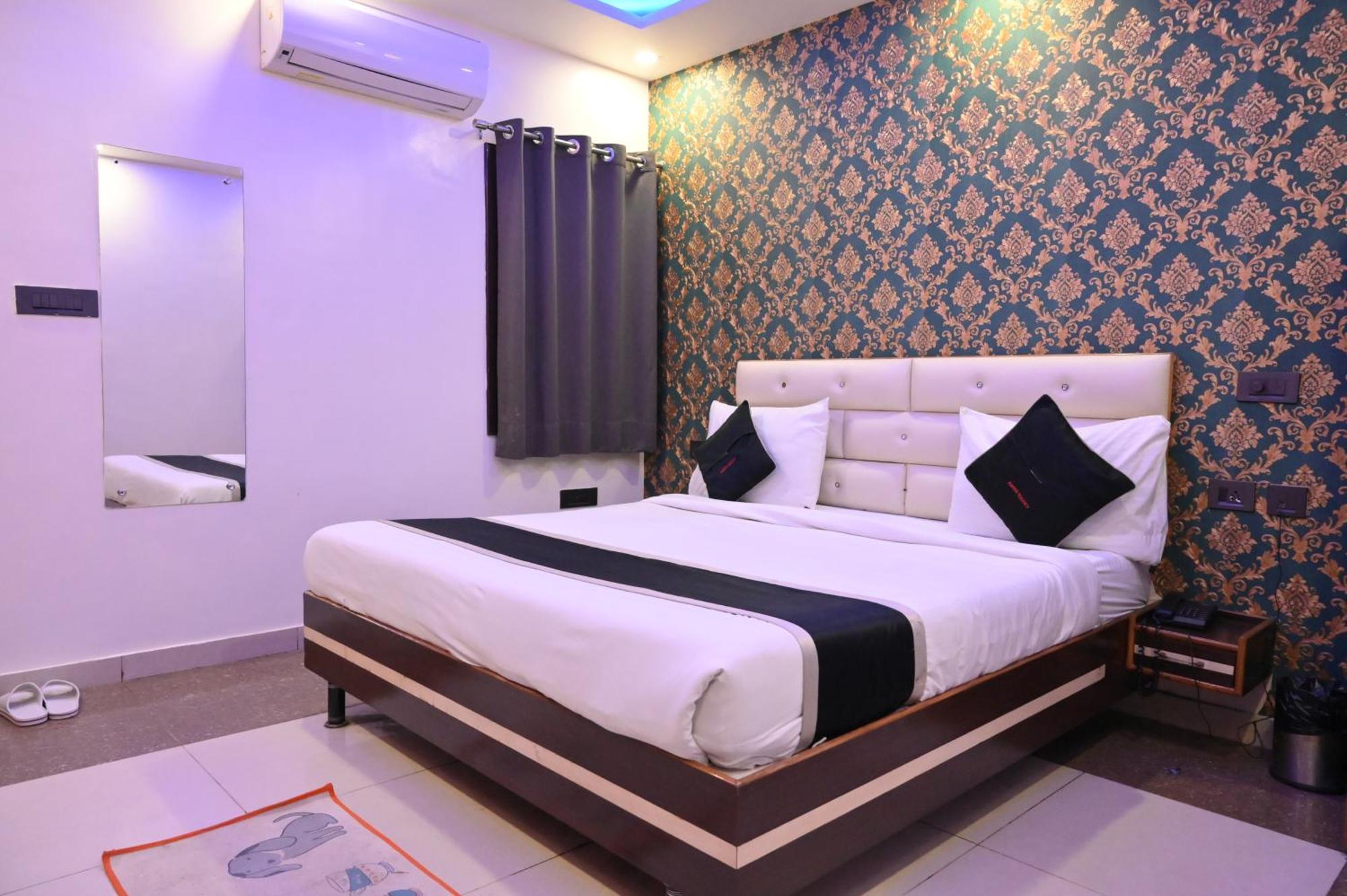 Hotel Riddhi Regency 러크나우 외부 사진