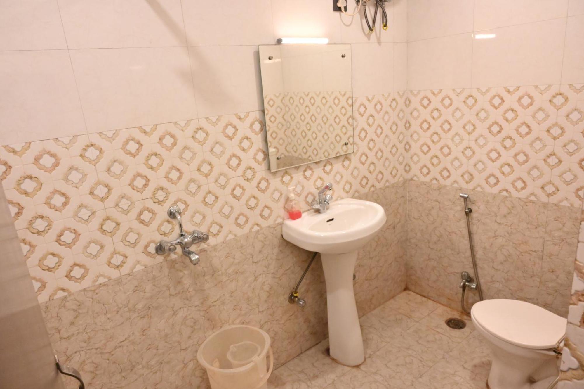 Hotel Riddhi Regency 러크나우 외부 사진